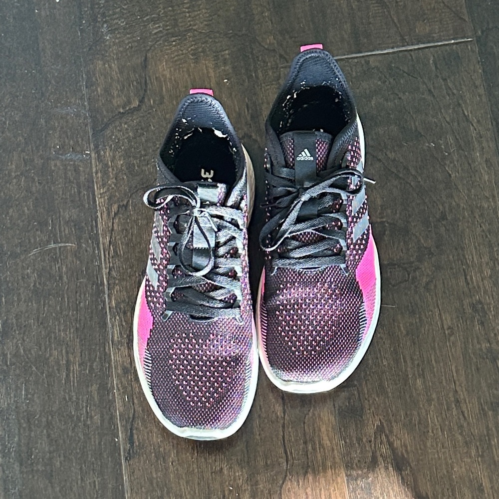 Adidas Bounce Black and Pink Running Shoes